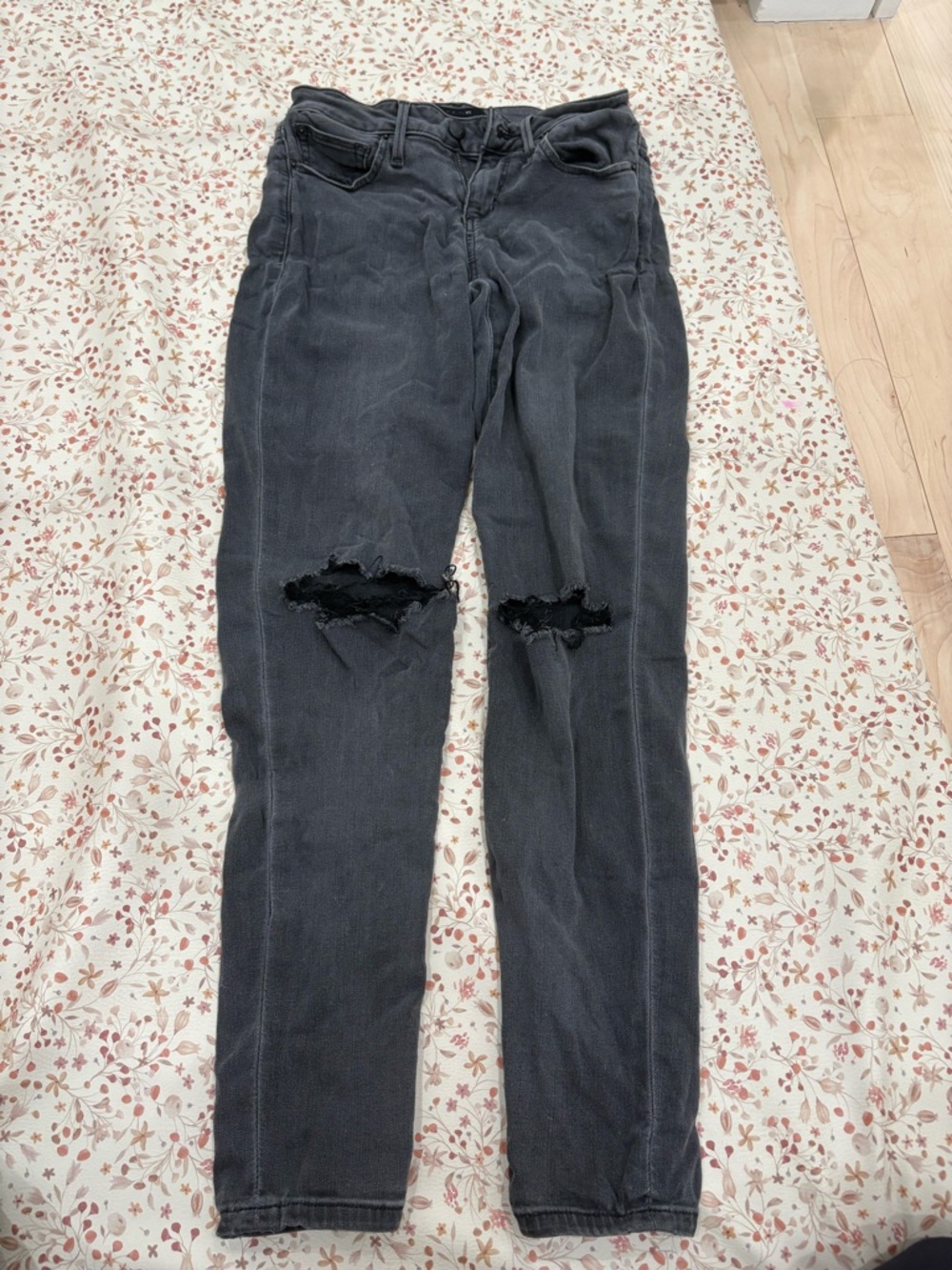 Joe’s Distressed Black Ripped Skinny Jeans